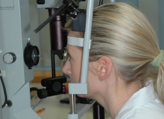 Spaltlampenuntersuchung zur Erkennung von Augenkrankheiten. Foto: Universitätsaugenklinik Magdeburg